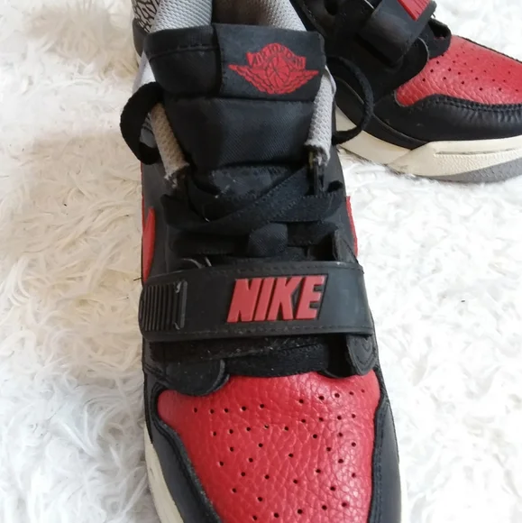 Nike Air Jordan Legacy 312 Low bred cement athletic basketball shoes size 5Y